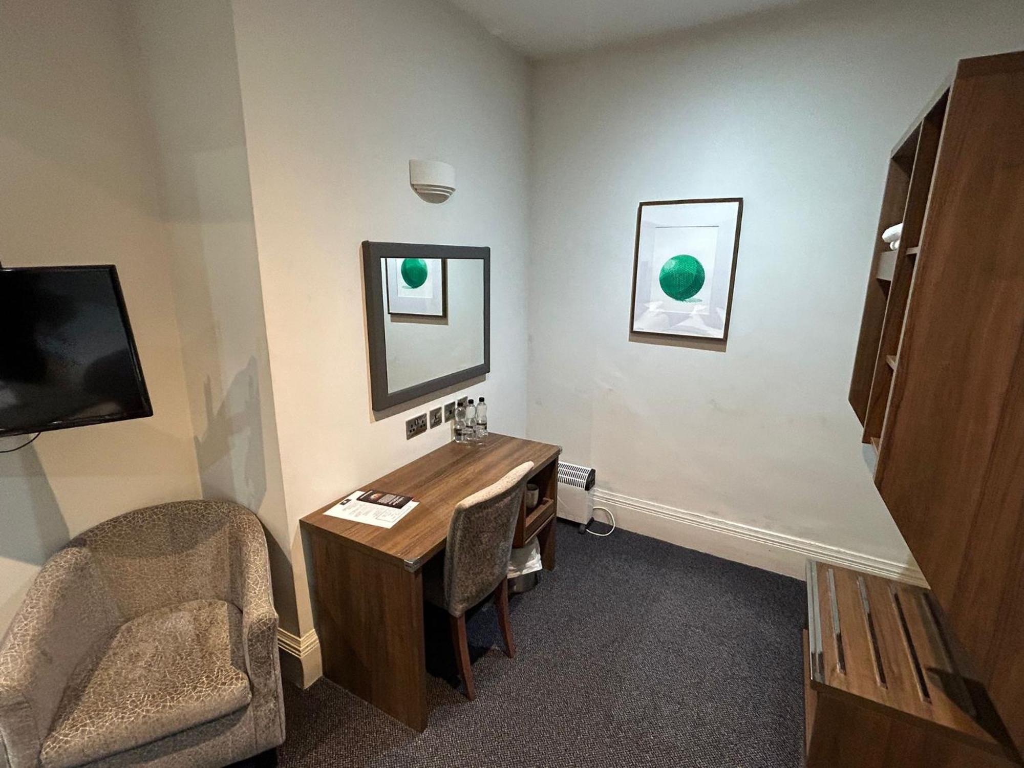 The Hind Hotel Wellingborough Zimmer foto